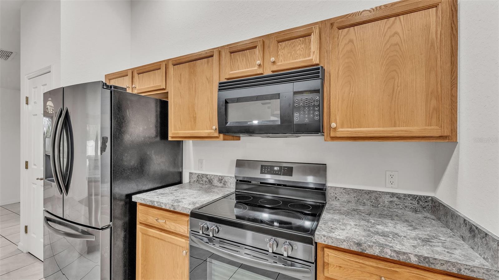 2612 MAGNOLIA CIR