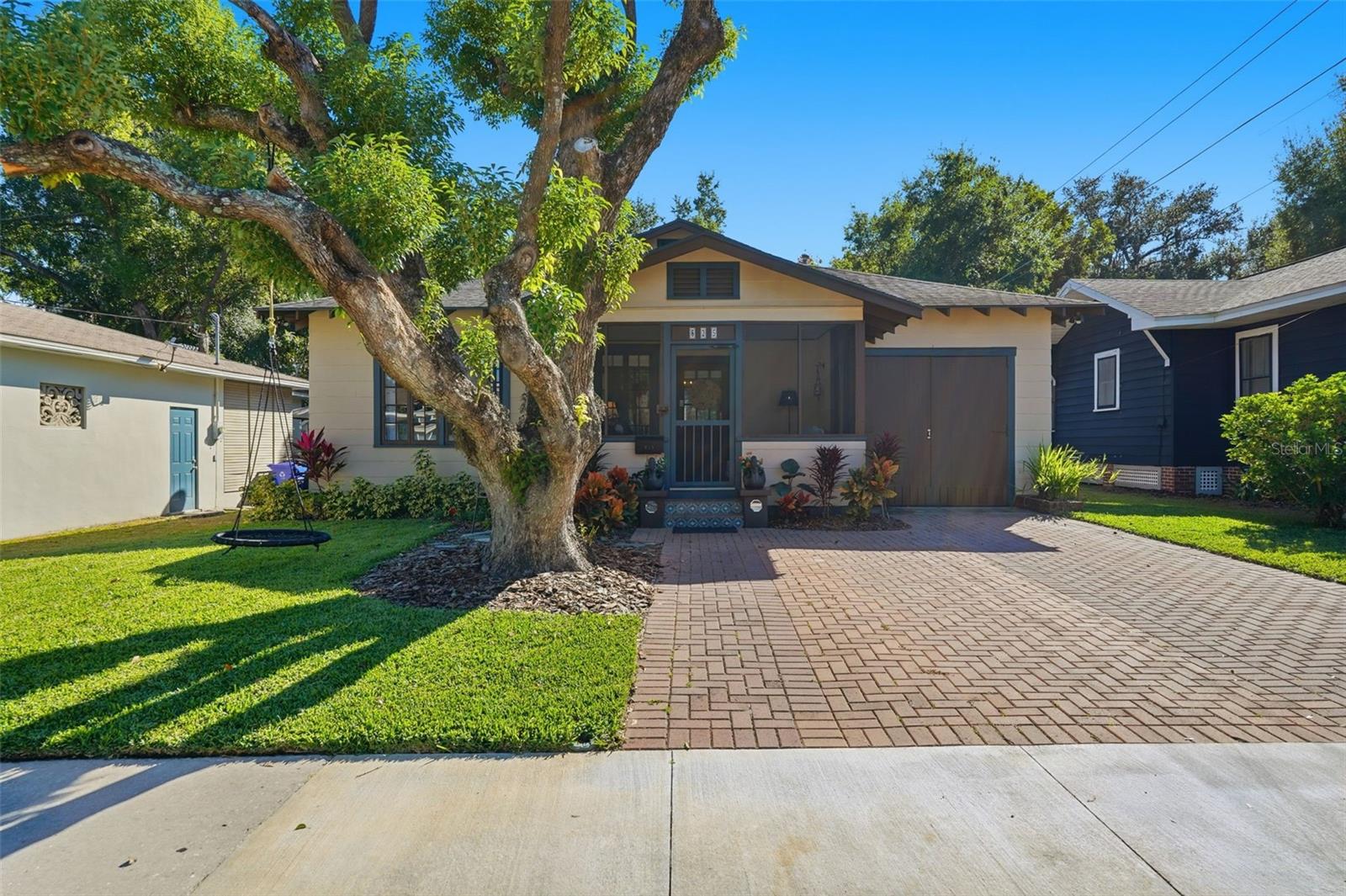 825 VISTABULA ST