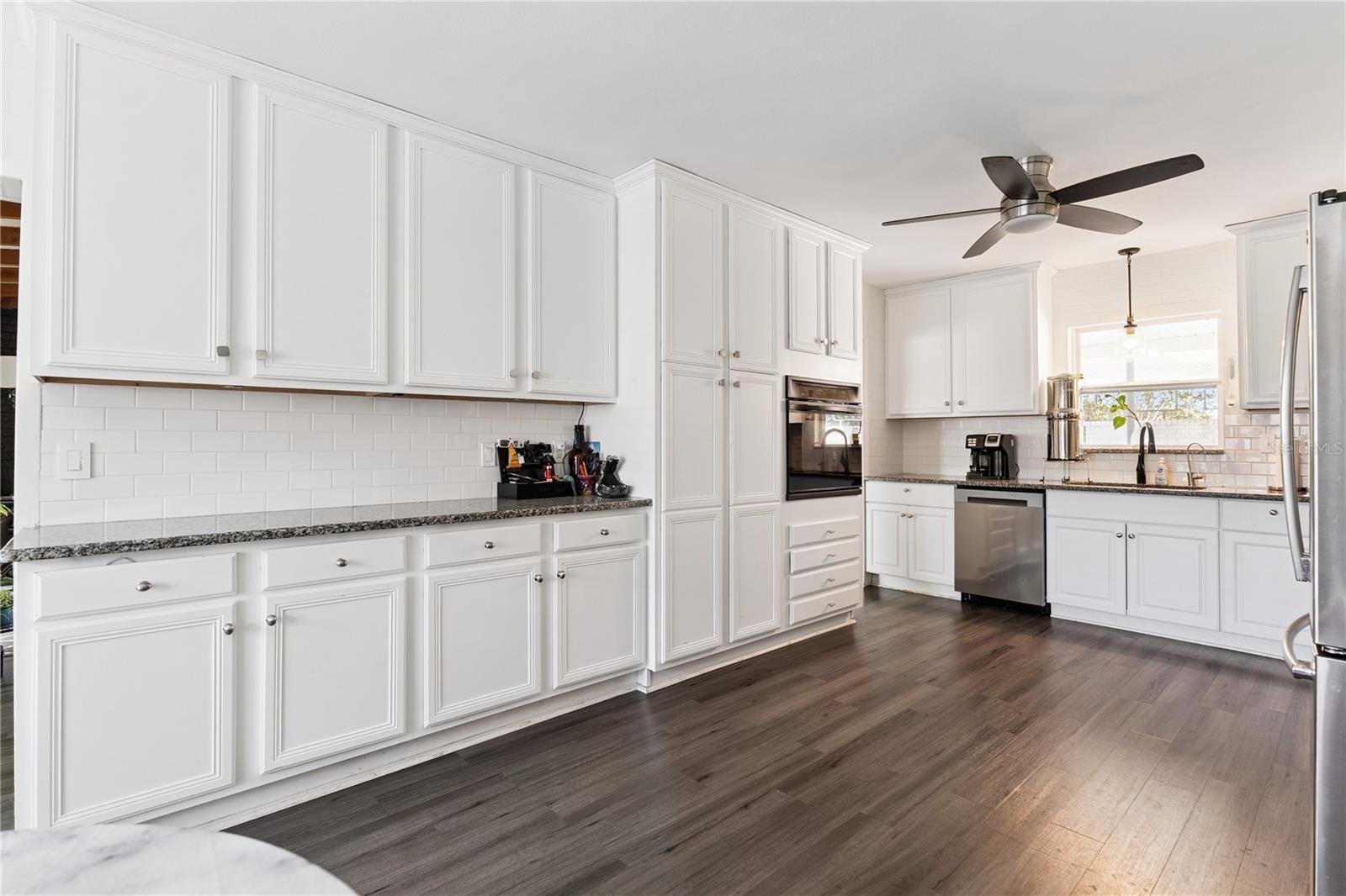2925 E LAKE HARTRIDGE DR