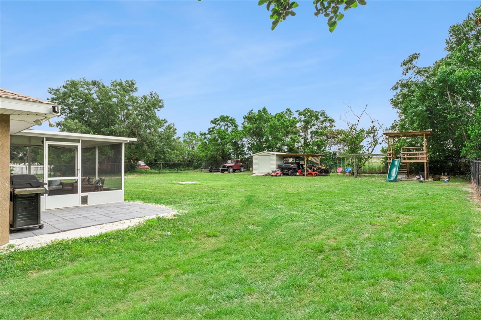 214 MOUNTAIN DR