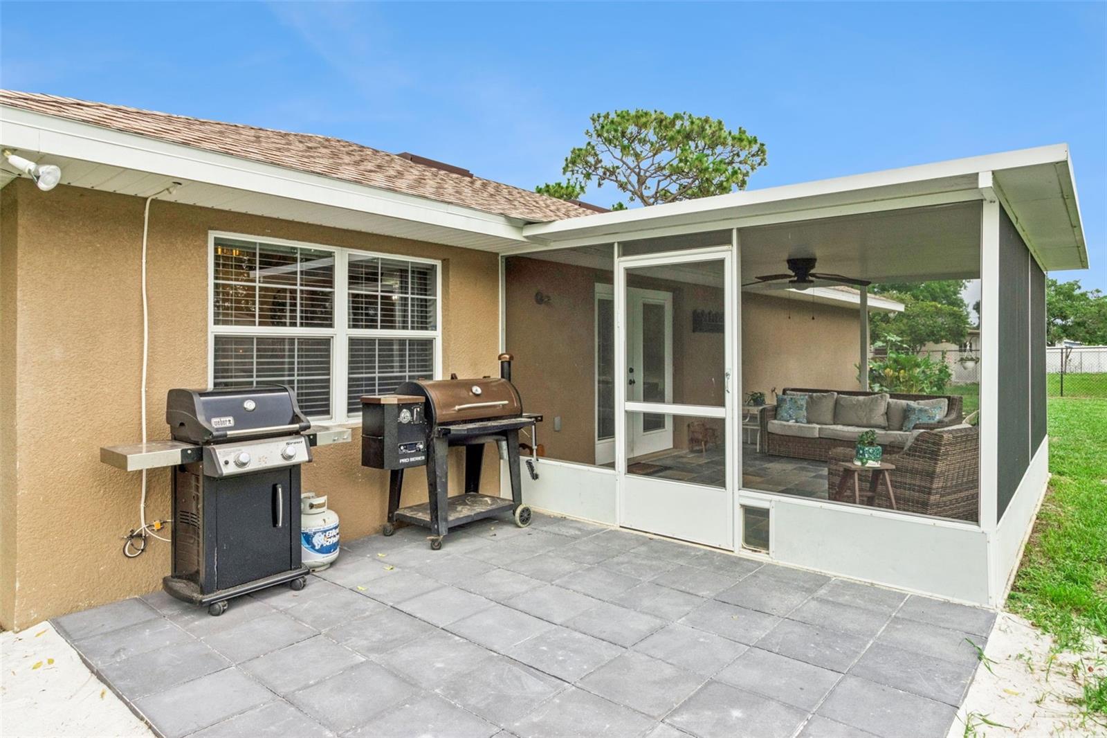 214 MOUNTAIN DR
