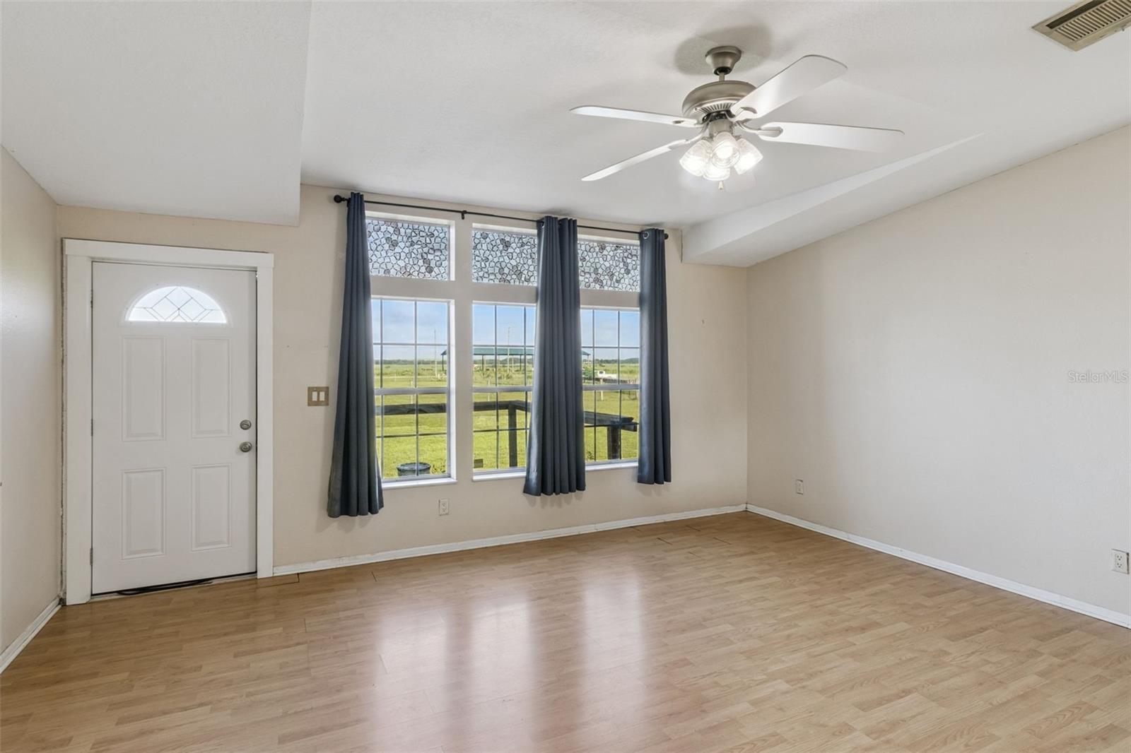 1153 SAND MOUNTAIN RD