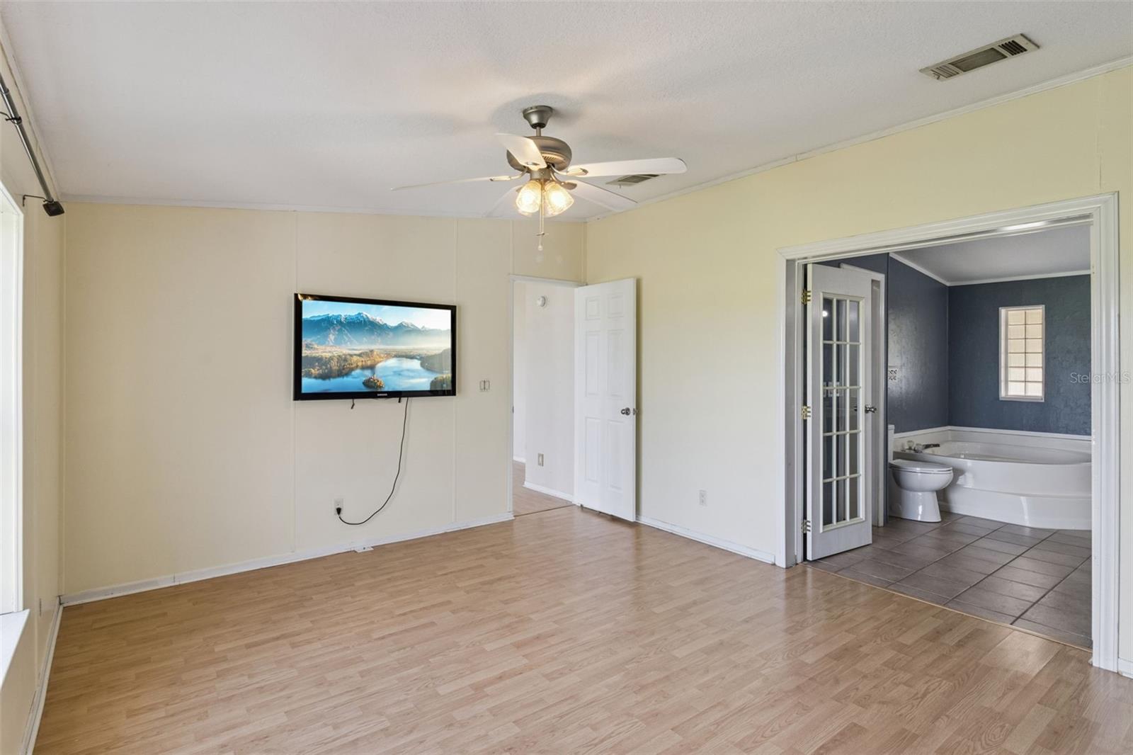 1153 SAND MOUNTAIN RD