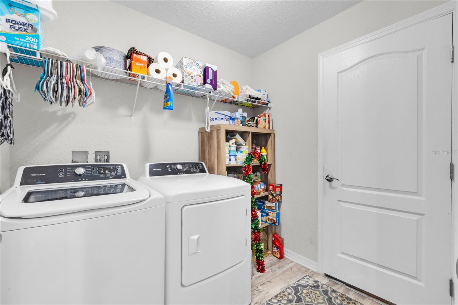 4034 DINNER LAKE WAY
