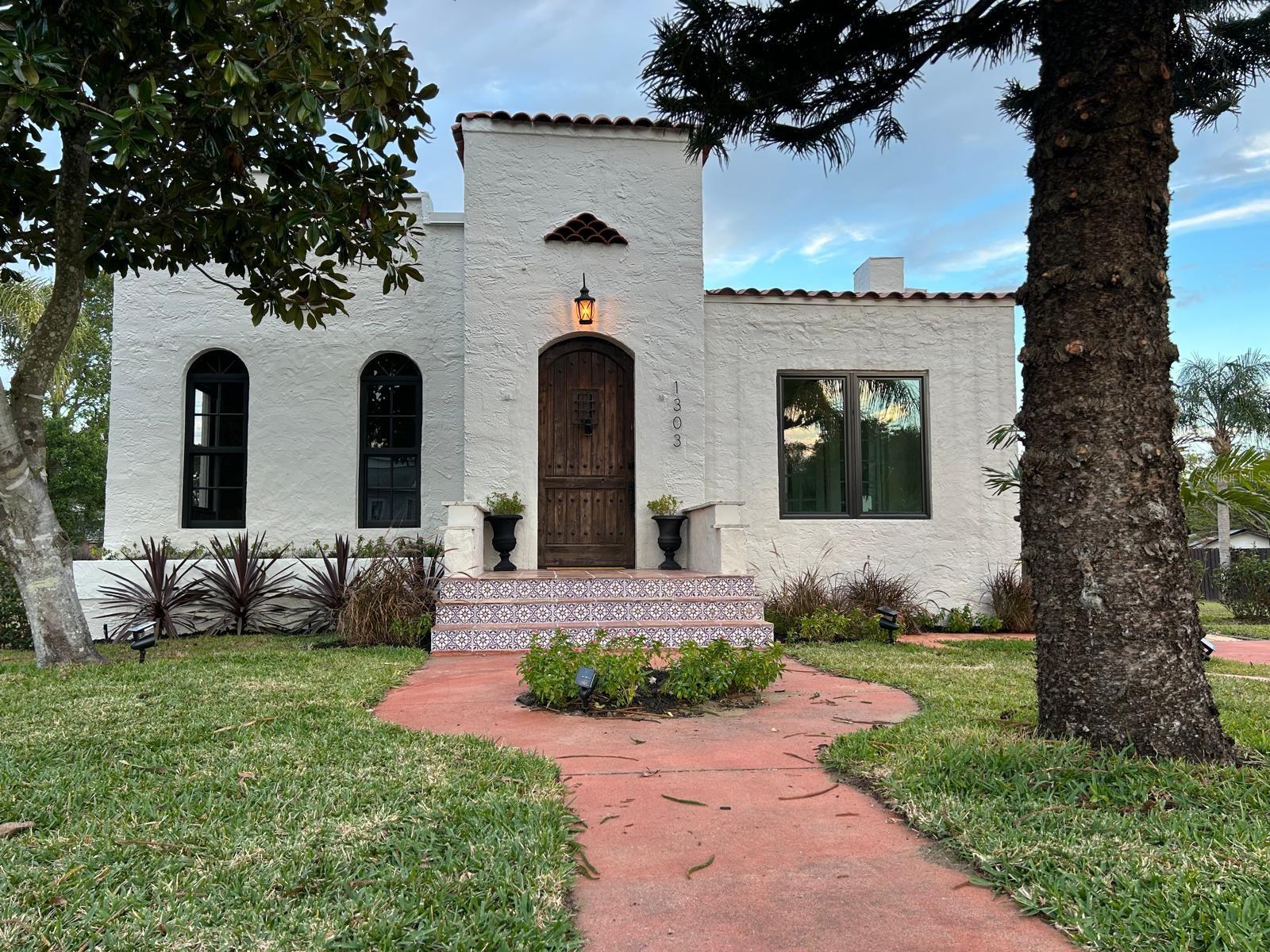 1303 NANCESOWEE AVE