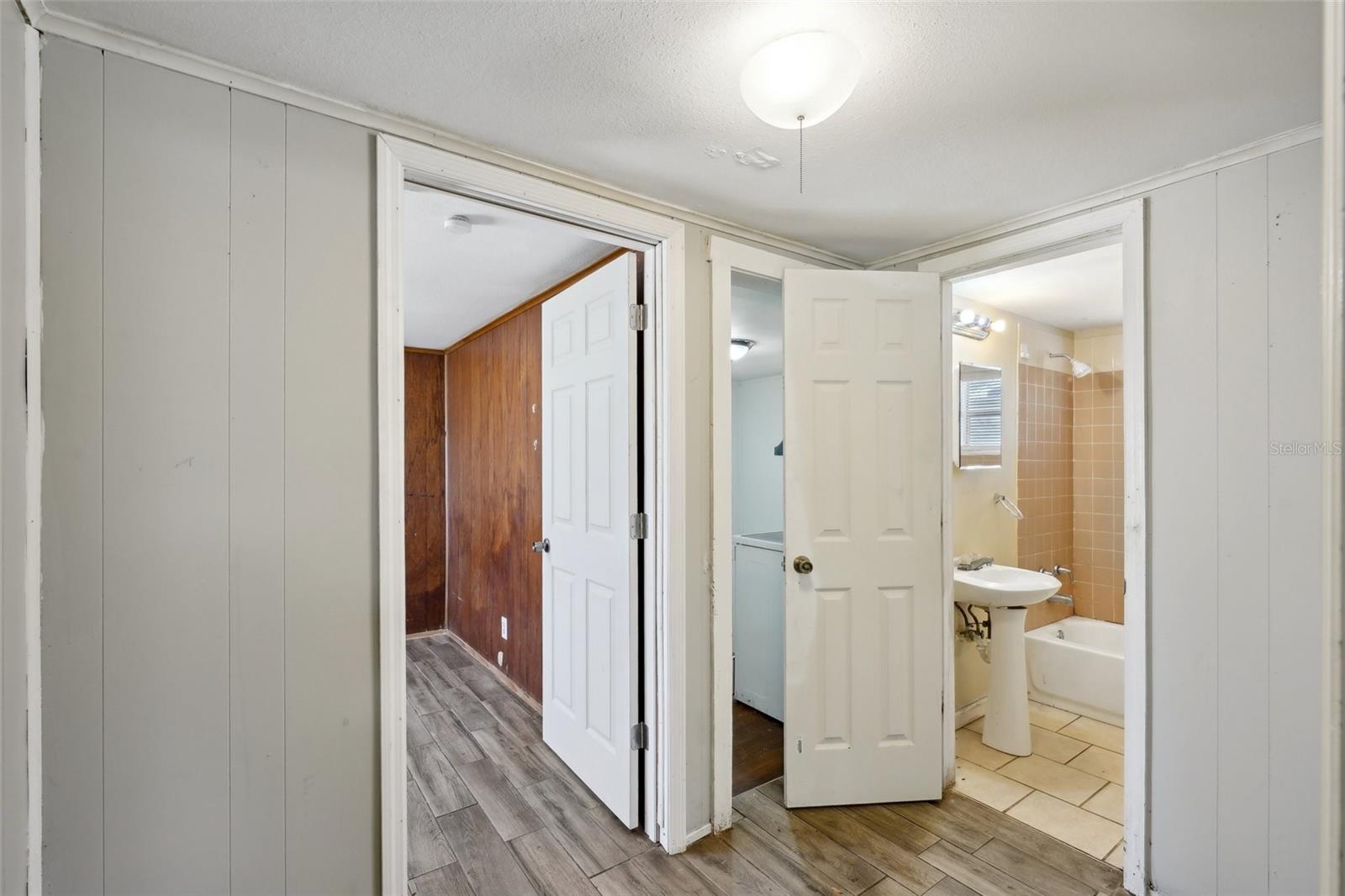 806 AVENUE O SW