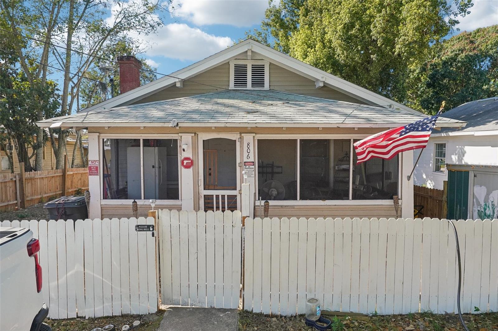 806 AVENUE O SW