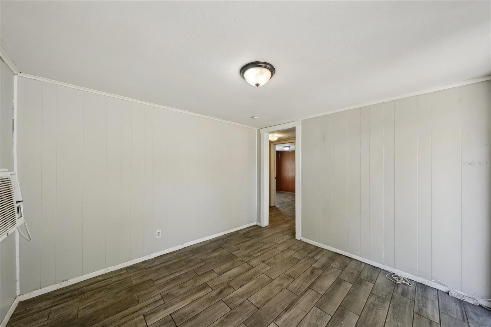 806 AVENUE O SW