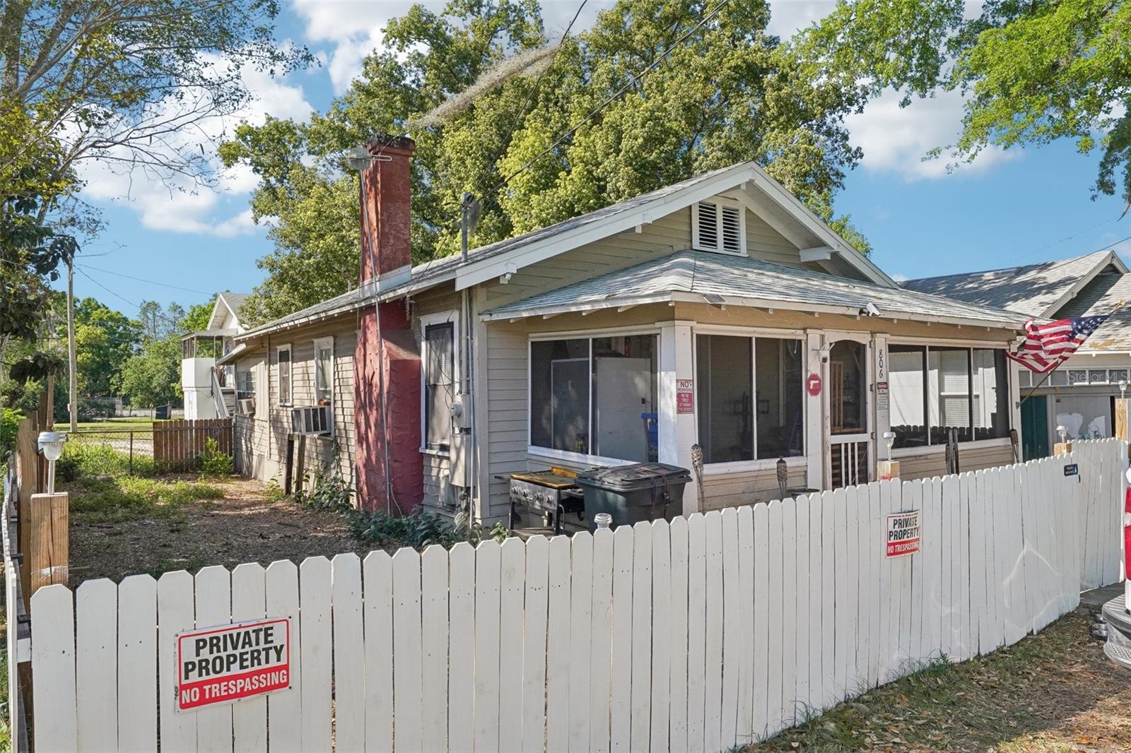 806 AVENUE O SW
