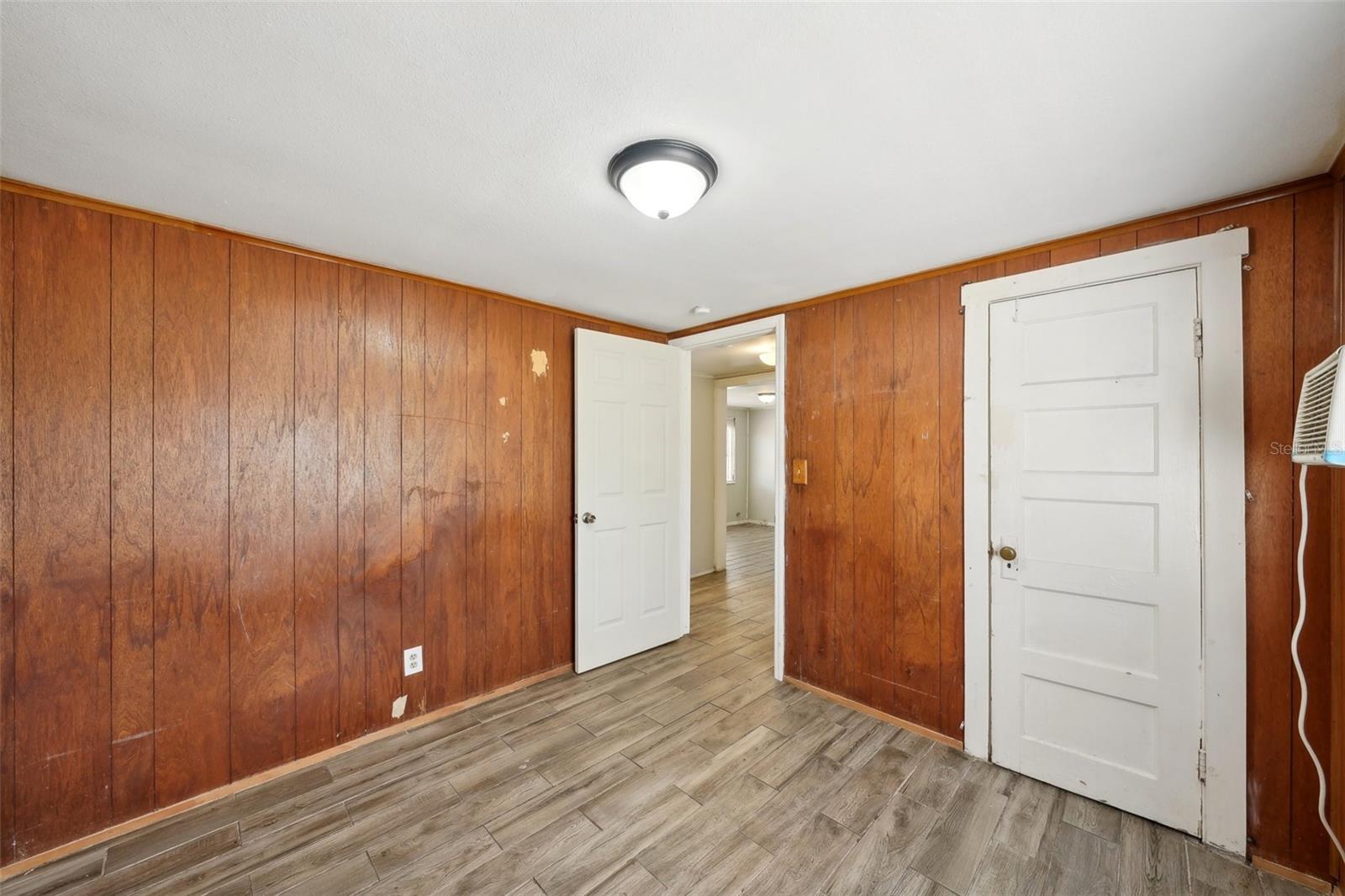 806 AVENUE O SW