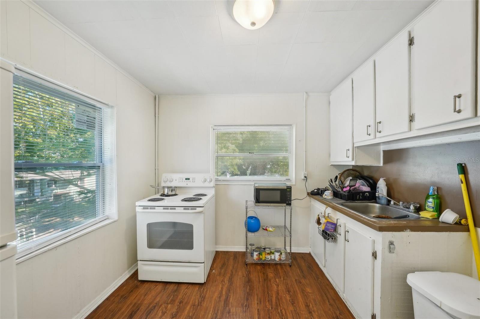 806 AVENUE O SW