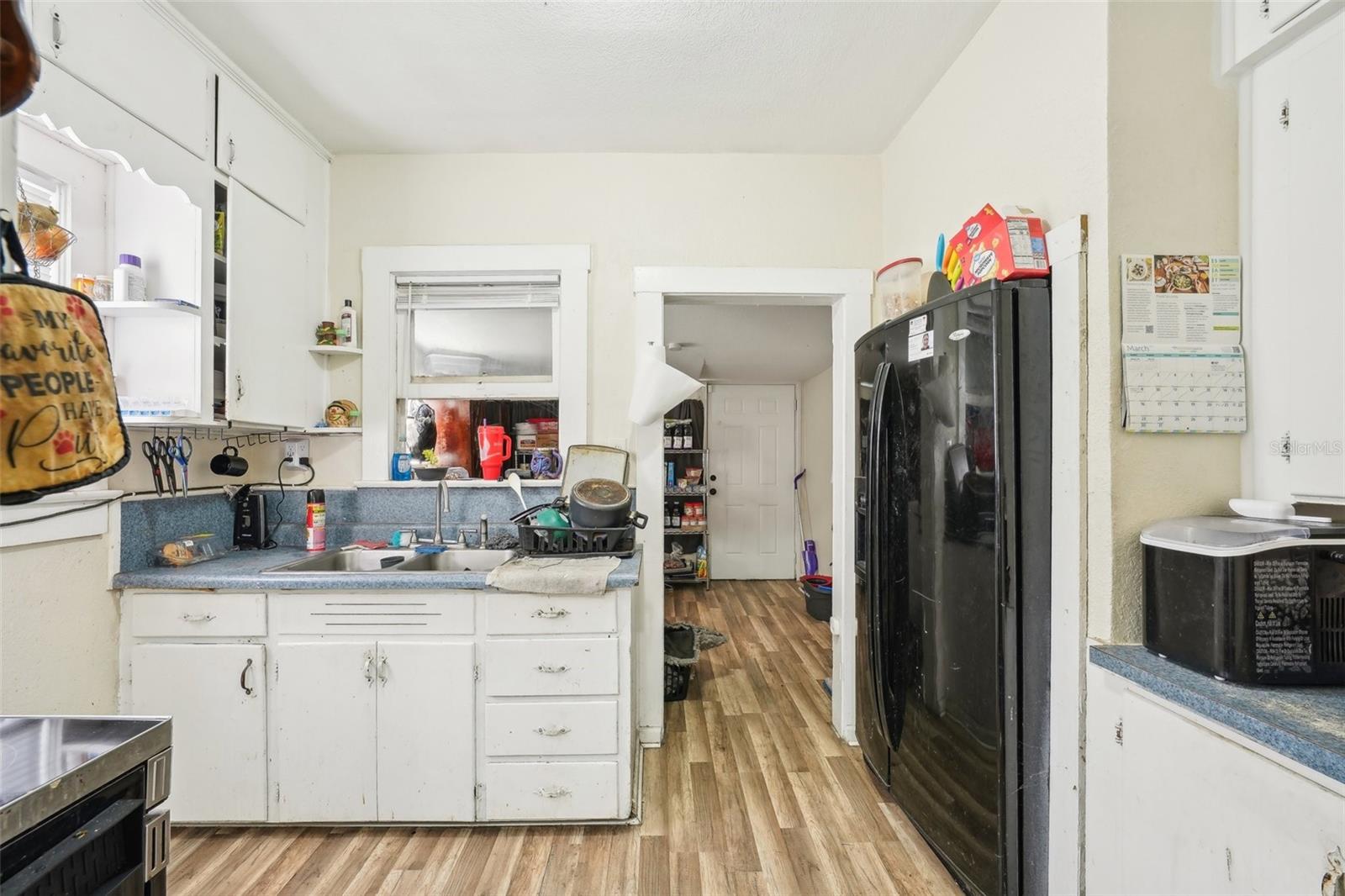 806 AVENUE O SW