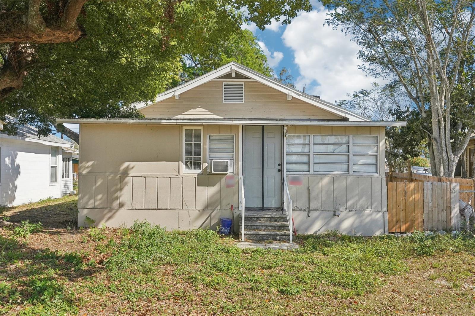 806 AVENUE O SW