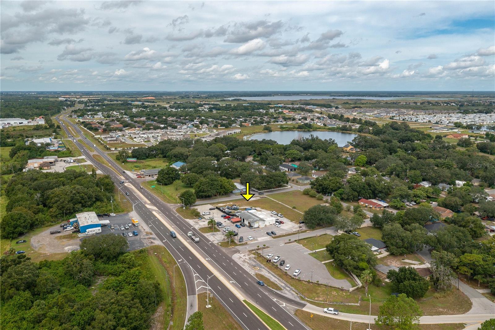 1104 17-92 HWY W