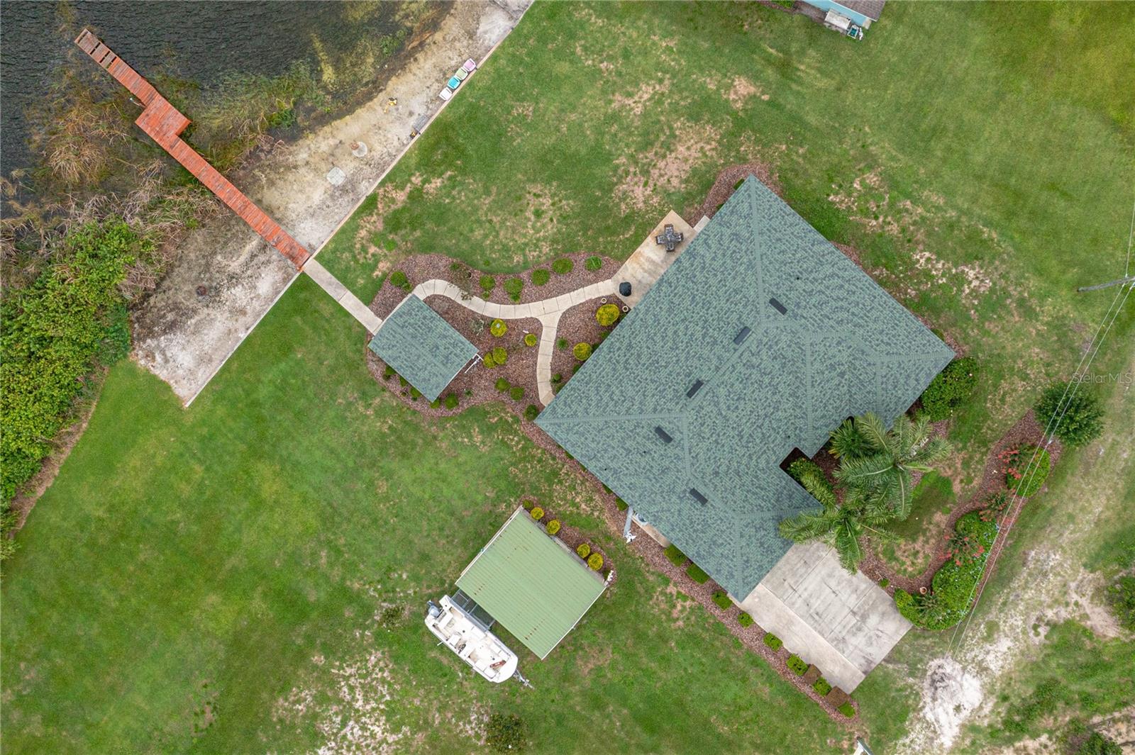 1702 PARKS LAKE RD