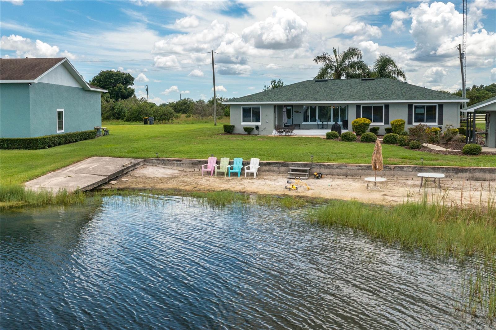 1702 PARKS LAKE RD