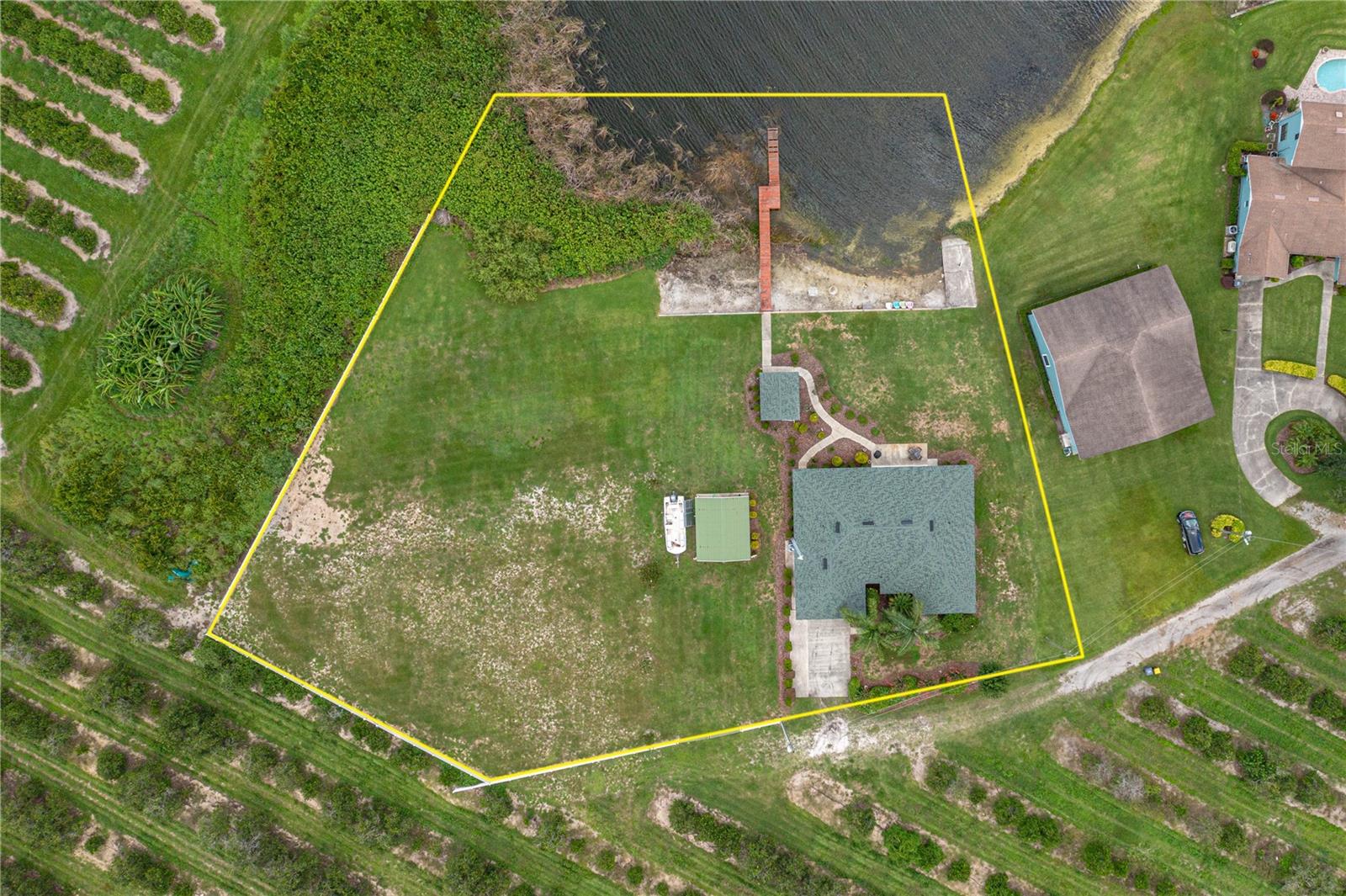 1702 PARKS LAKE RD