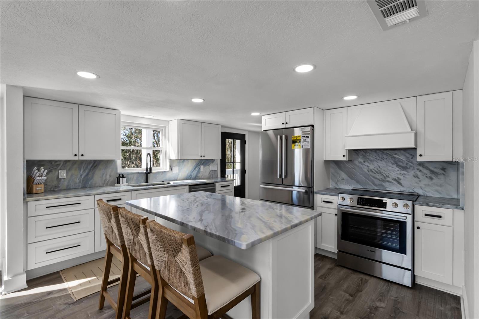 128 CALOOSA DR