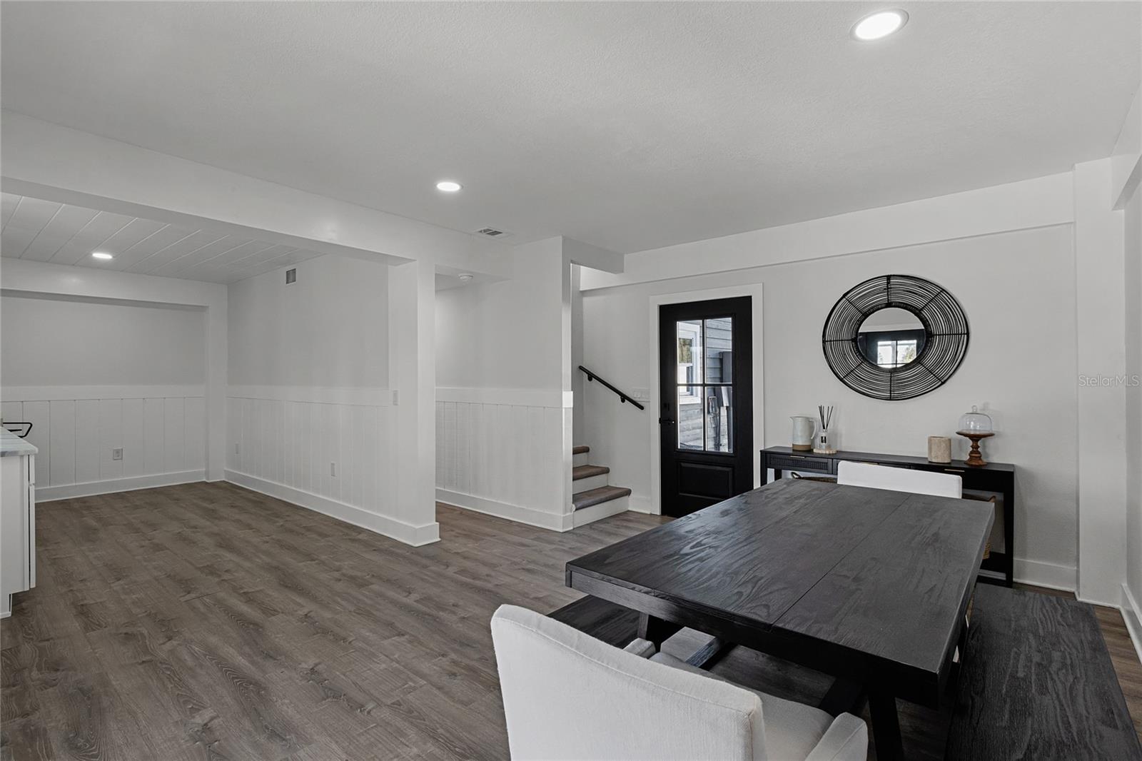 128 CALOOSA DR