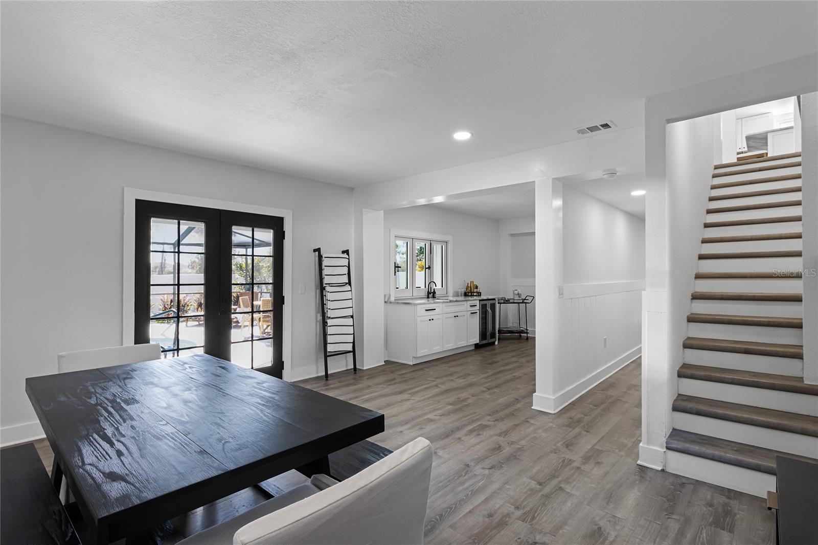 128 CALOOSA DR