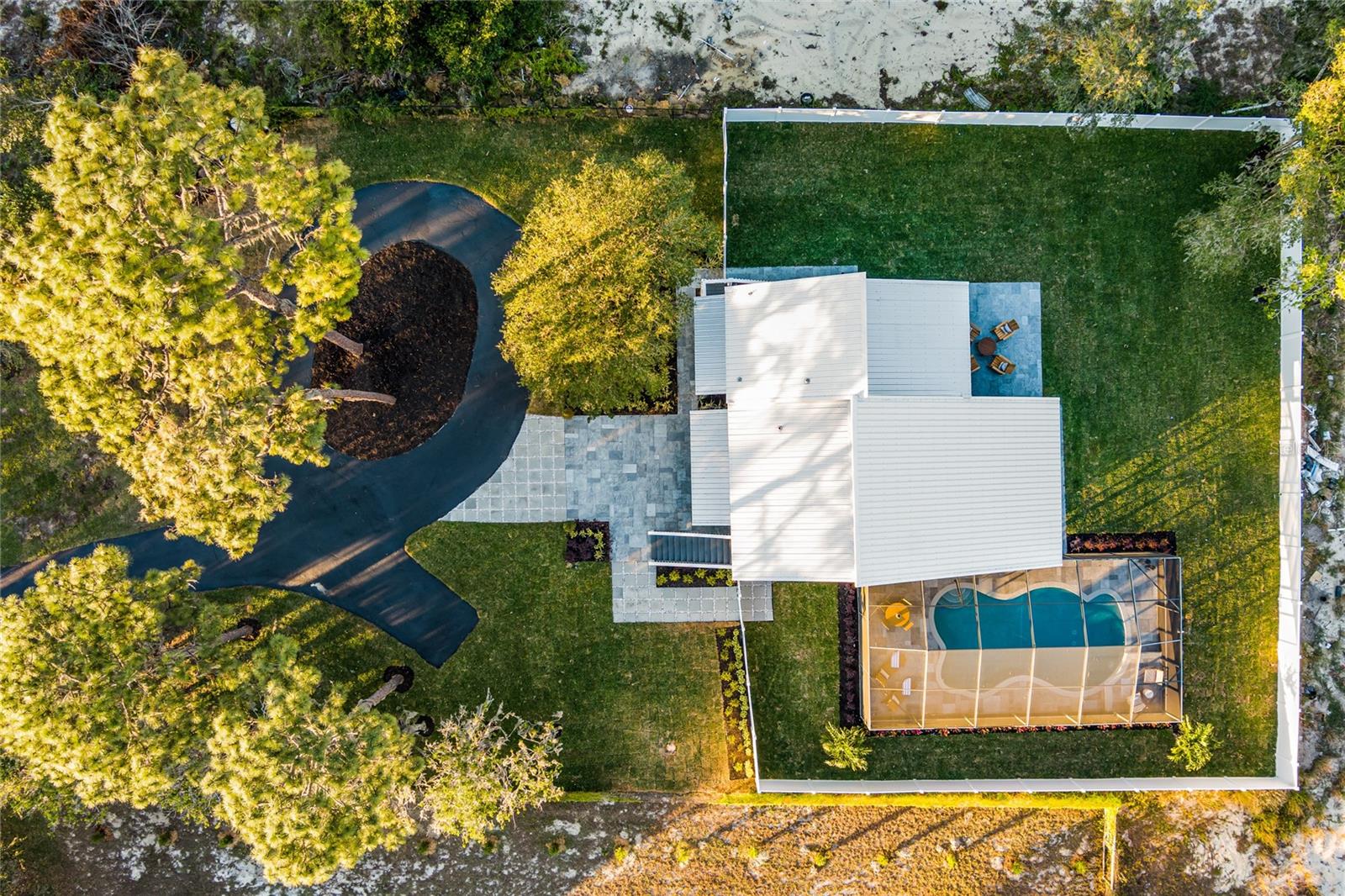 128 CALOOSA DR