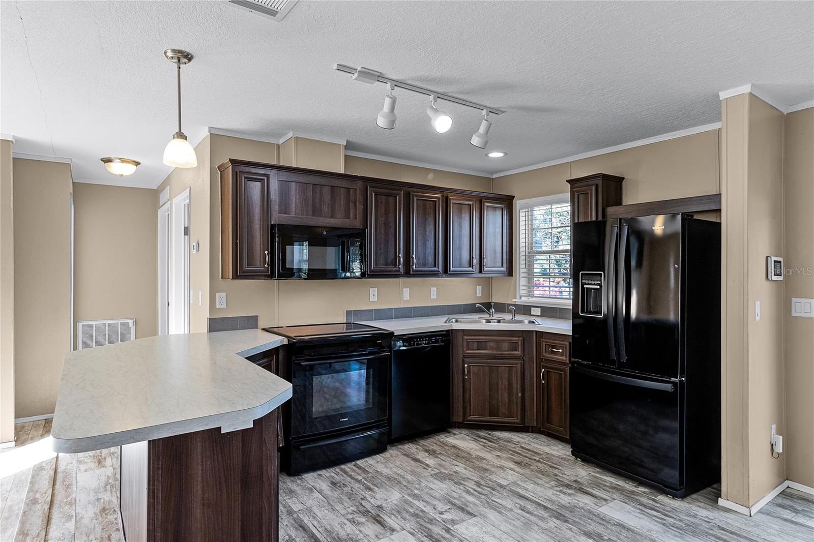 1408 MCCLELLAN RD