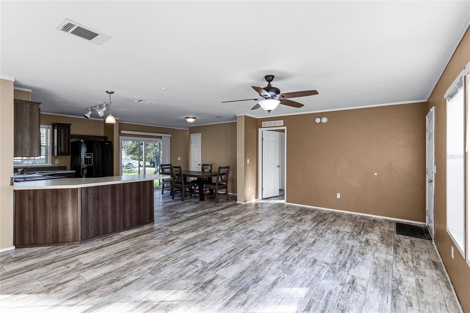 1408 MCCLELLAN RD