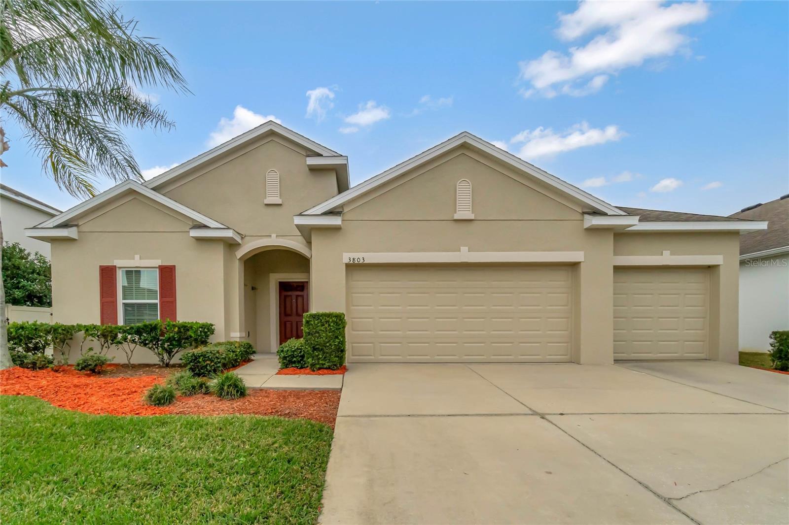 3803 WIND DANCER CIR