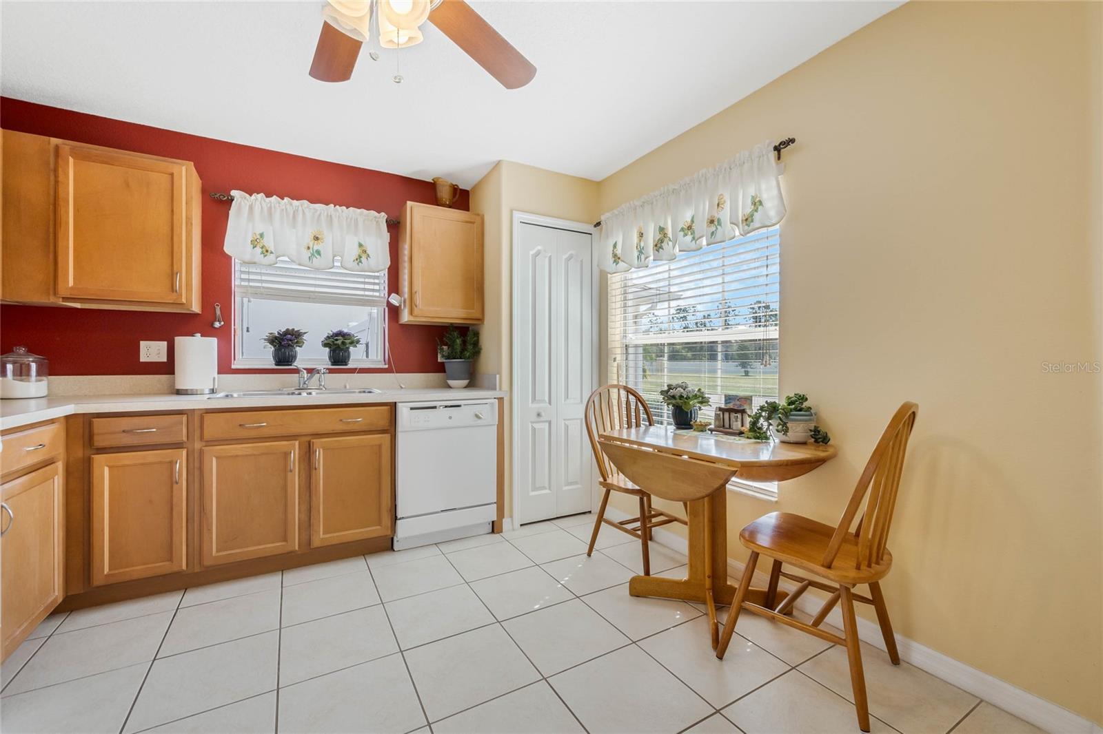 3418 RALEIGH DR