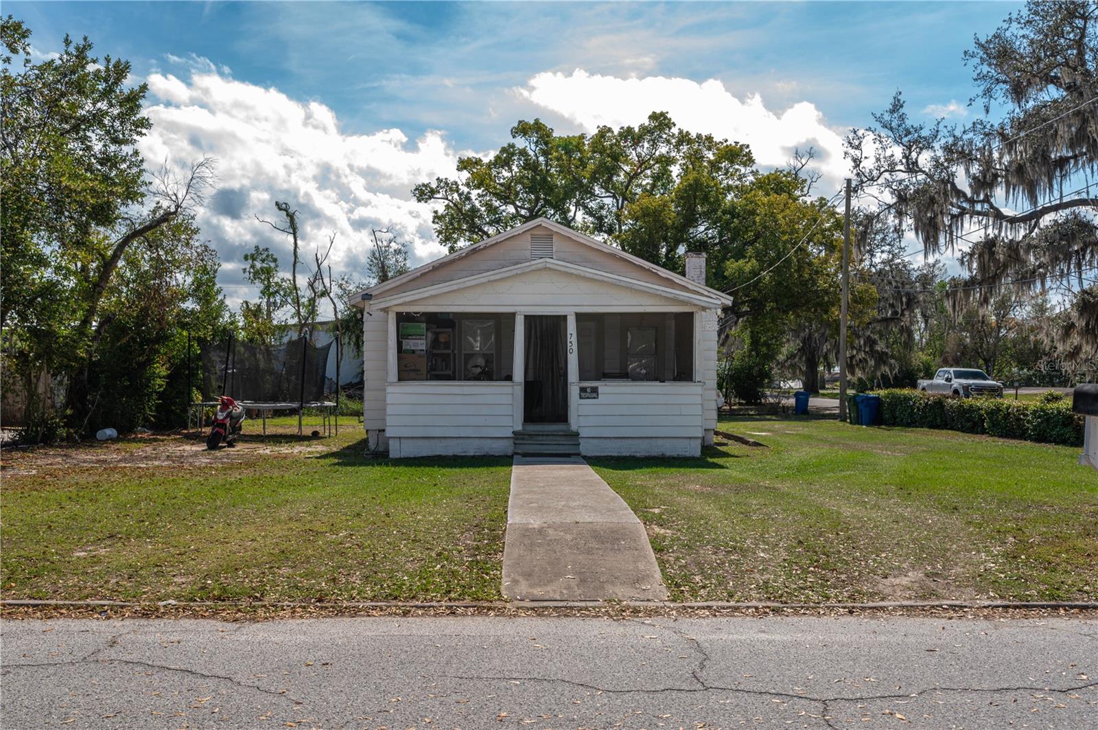 750 AVENUE O SW