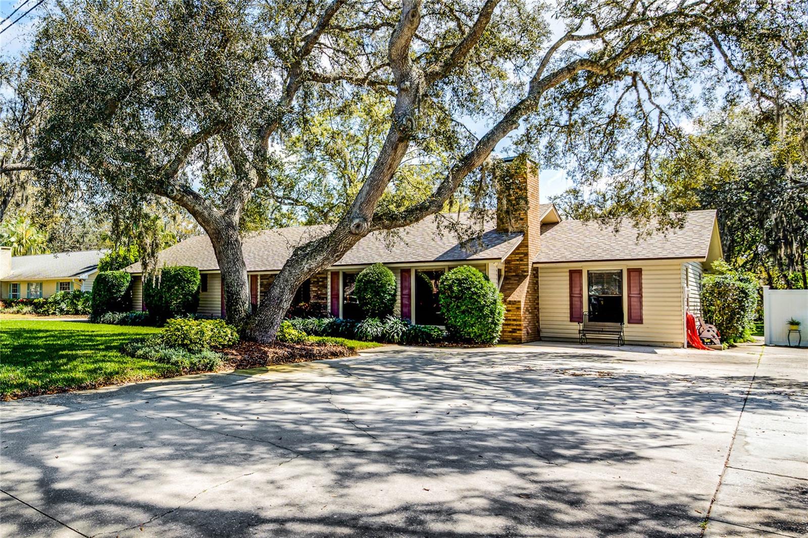 3614 TWISTED OAK CT