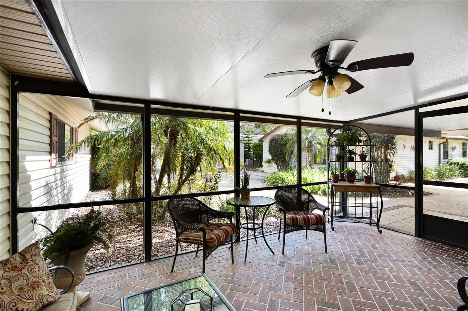 3614 TWISTED OAK CT