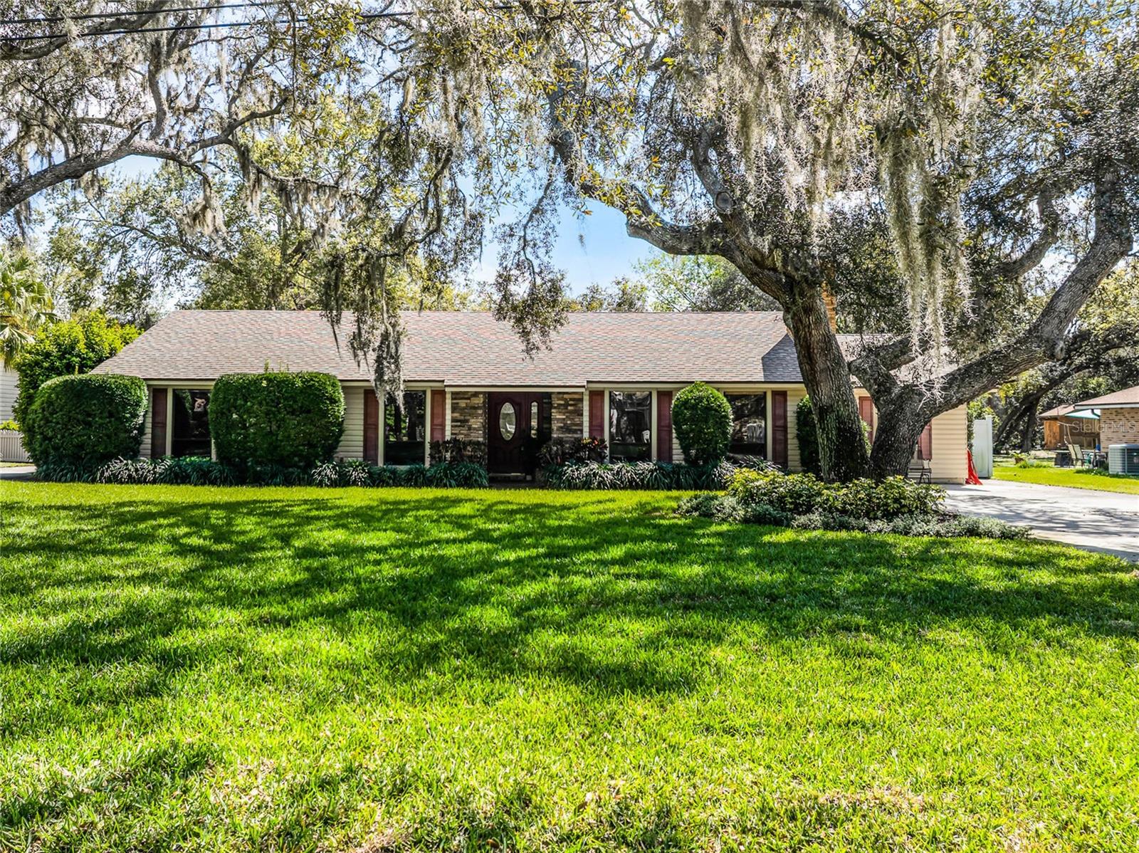 3614 TWISTED OAK CT