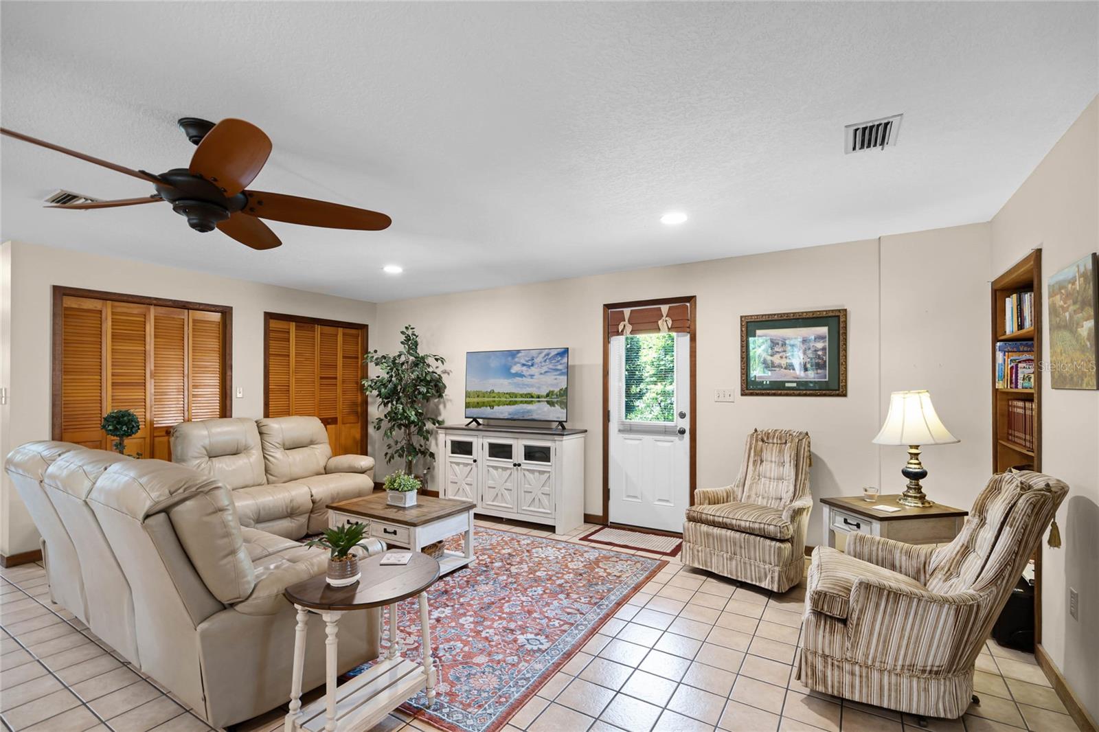 3614 TWISTED OAK CT