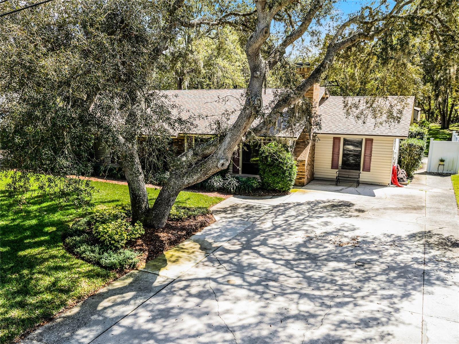 3614 TWISTED OAK CT