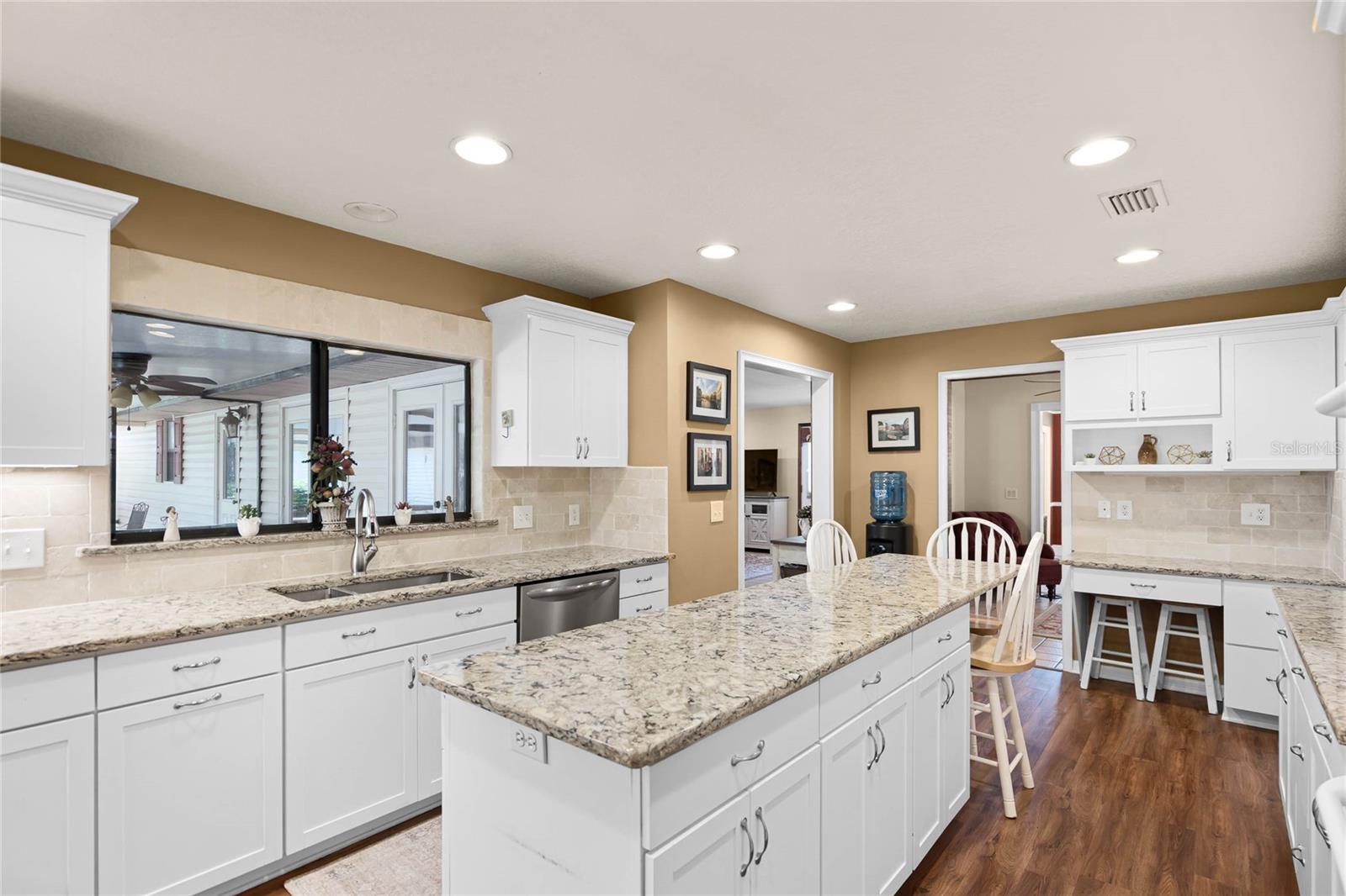 3614 TWISTED OAK CT