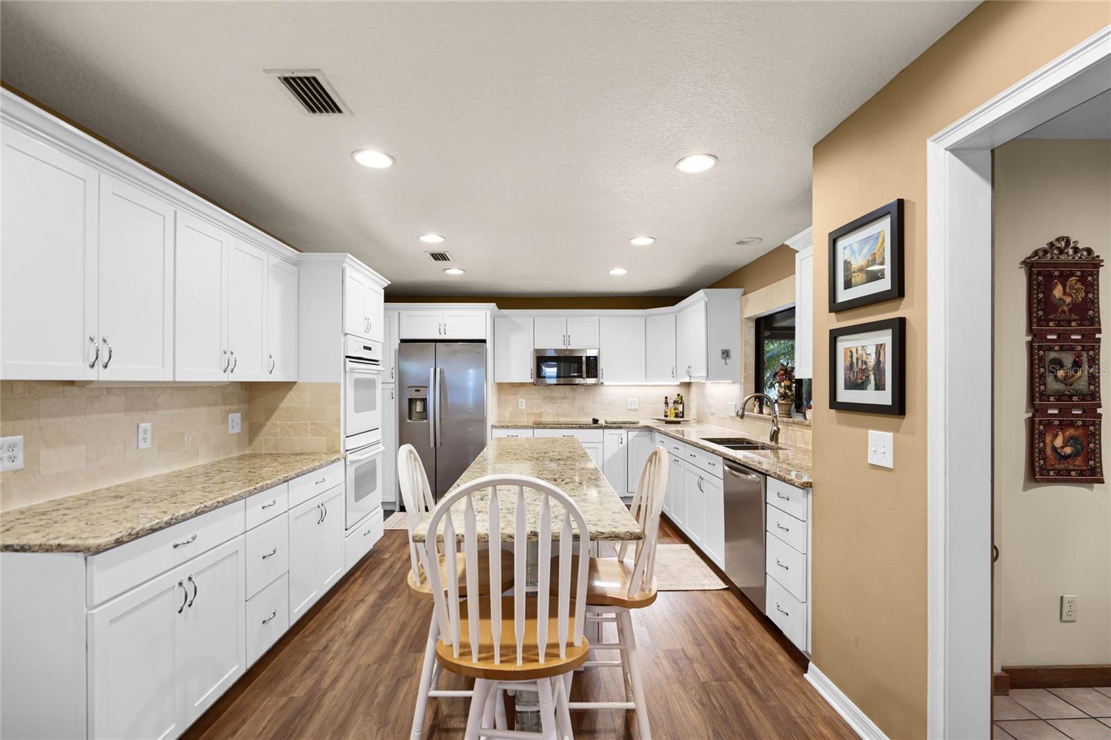 3614 TWISTED OAK CT