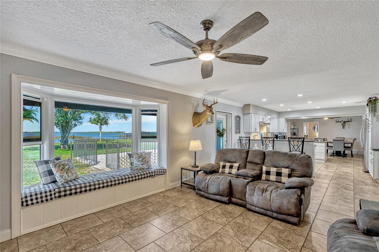 2350 CRUMP RD