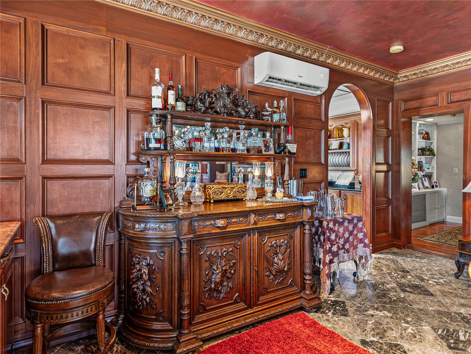 125 E GRAHAM PARK DR