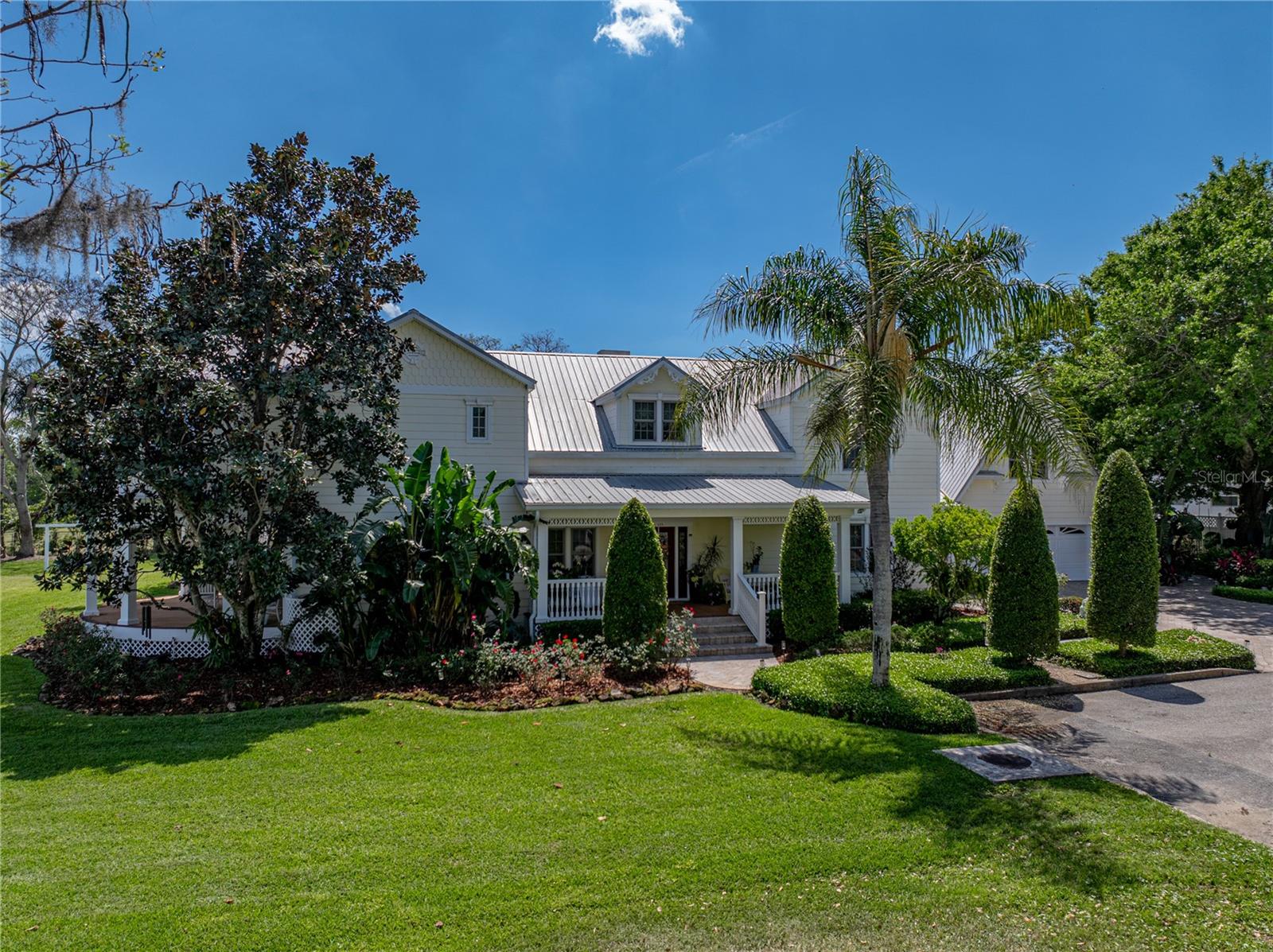 125 E GRAHAM PARK DR