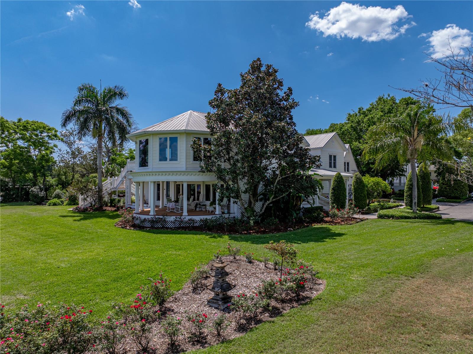 125 E GRAHAM PARK DR