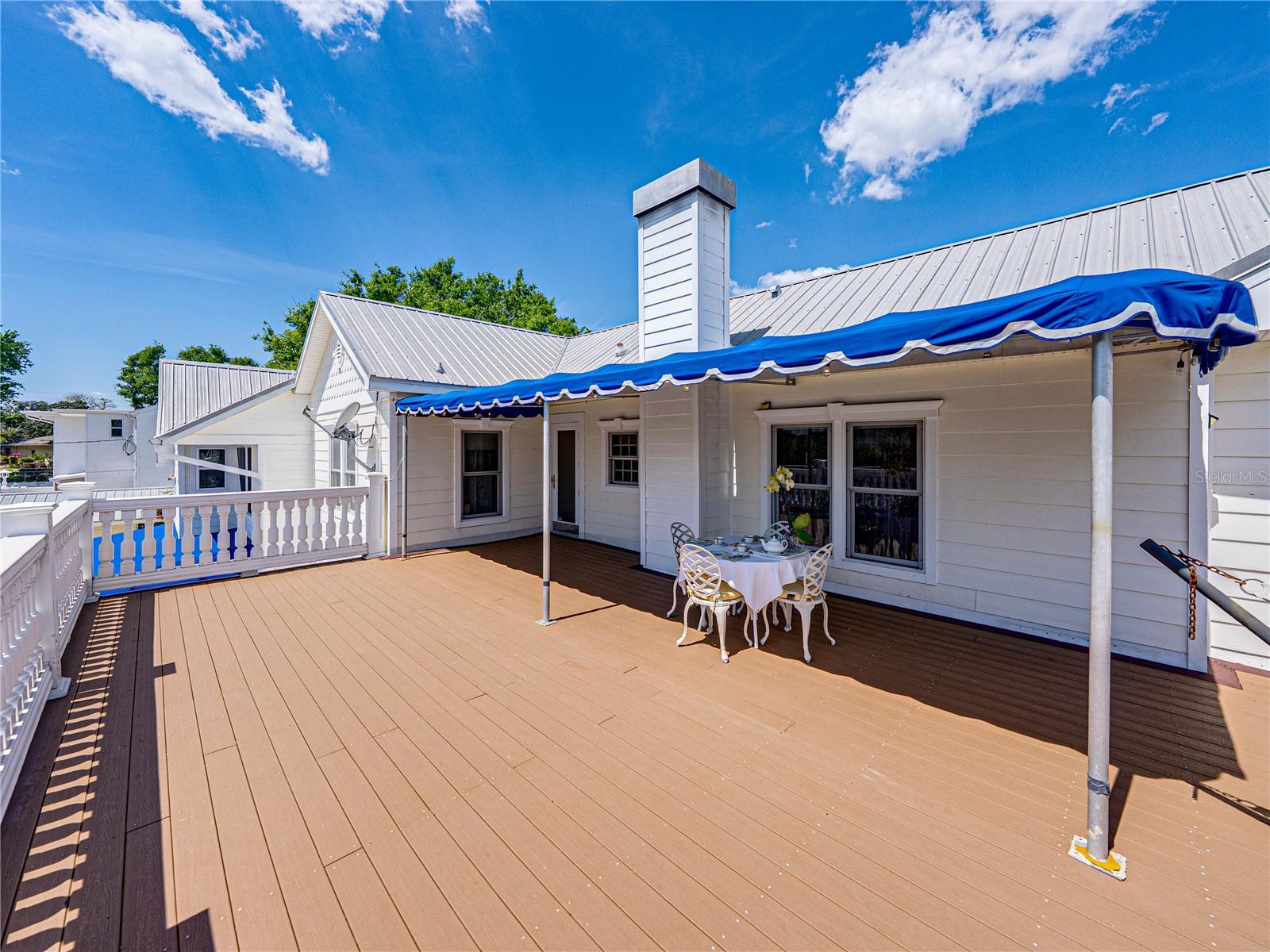 125 E GRAHAM PARK DR