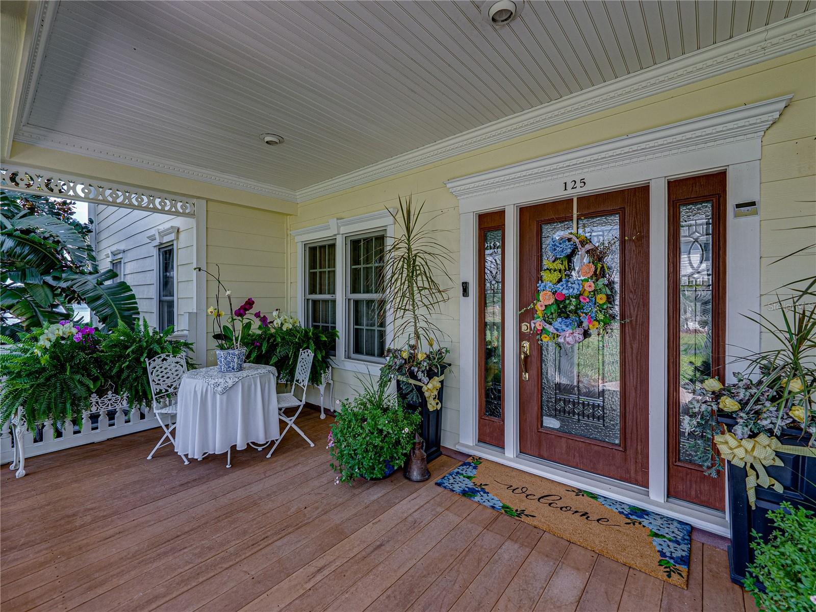 125 E GRAHAM PARK DR