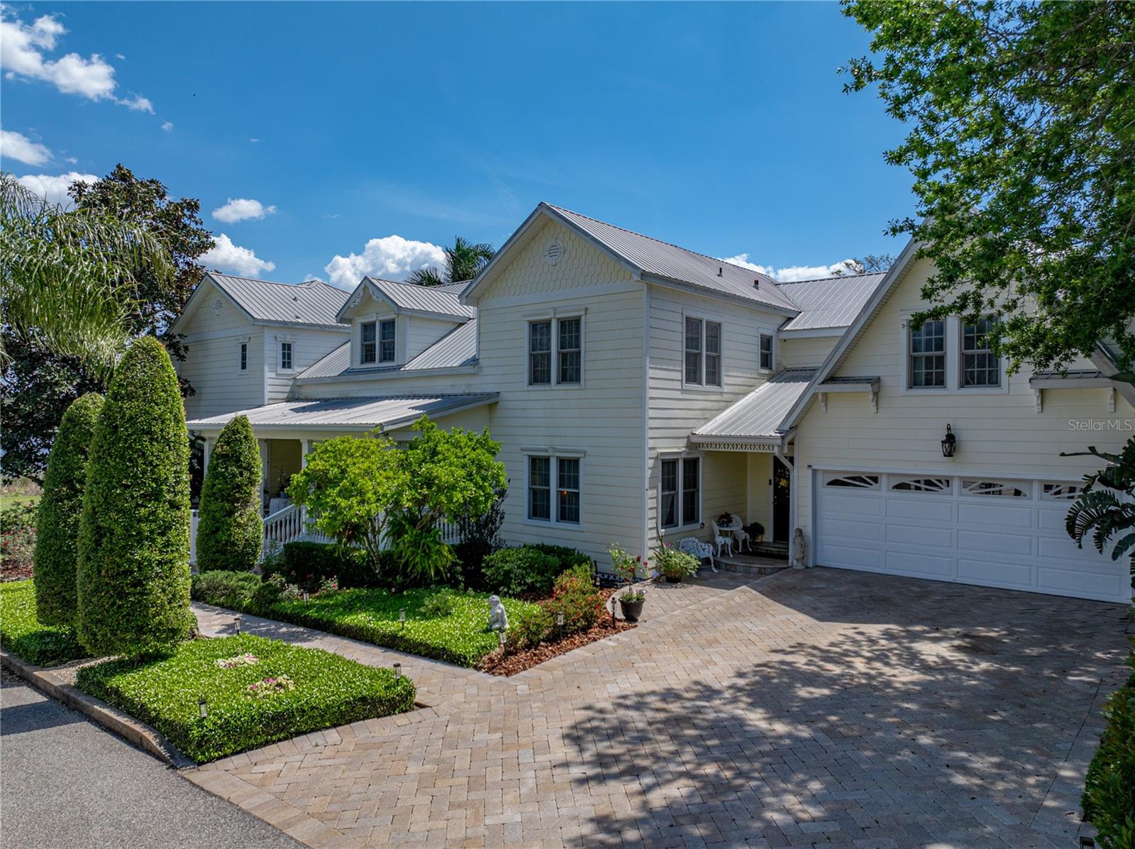 125 E GRAHAM PARK DR