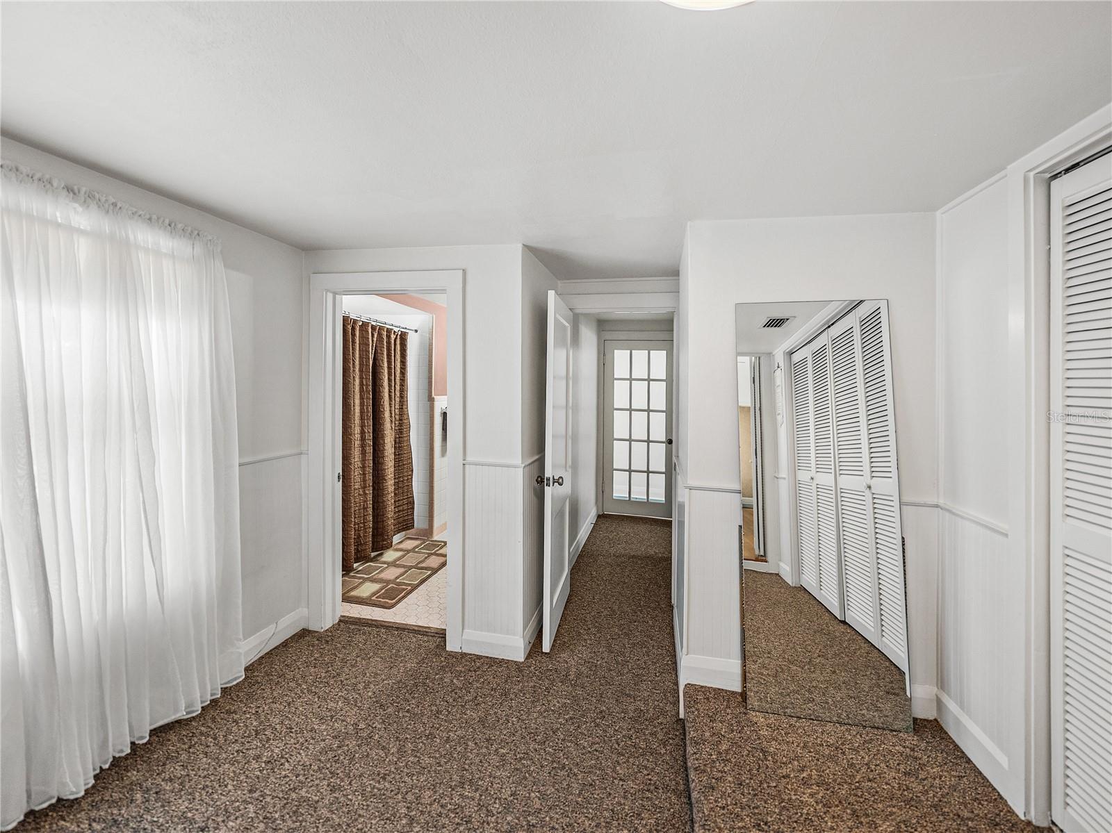 125 E GRAHAM PARK DR