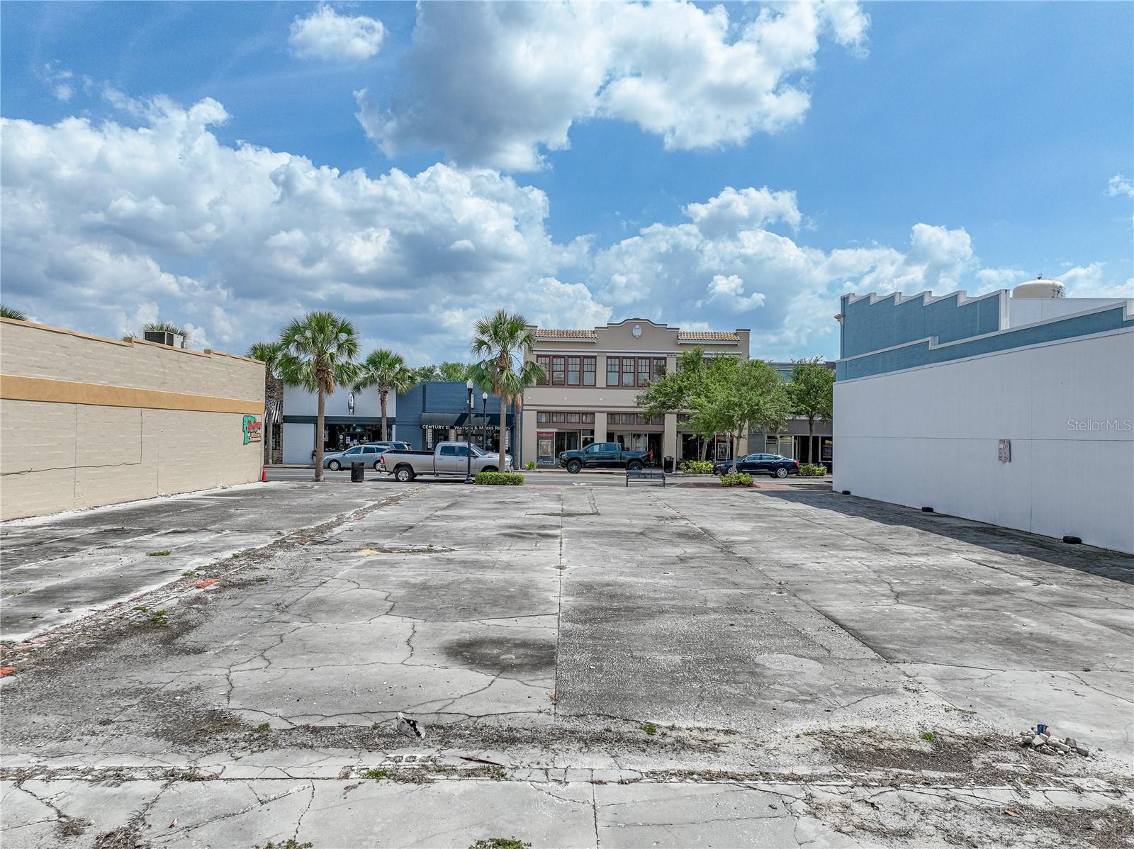 233 W CENTRAL AVE