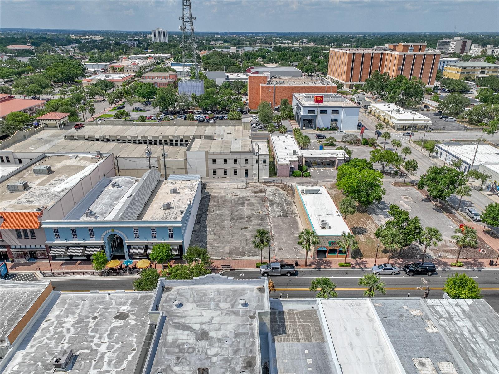 233 W CENTRAL AVE