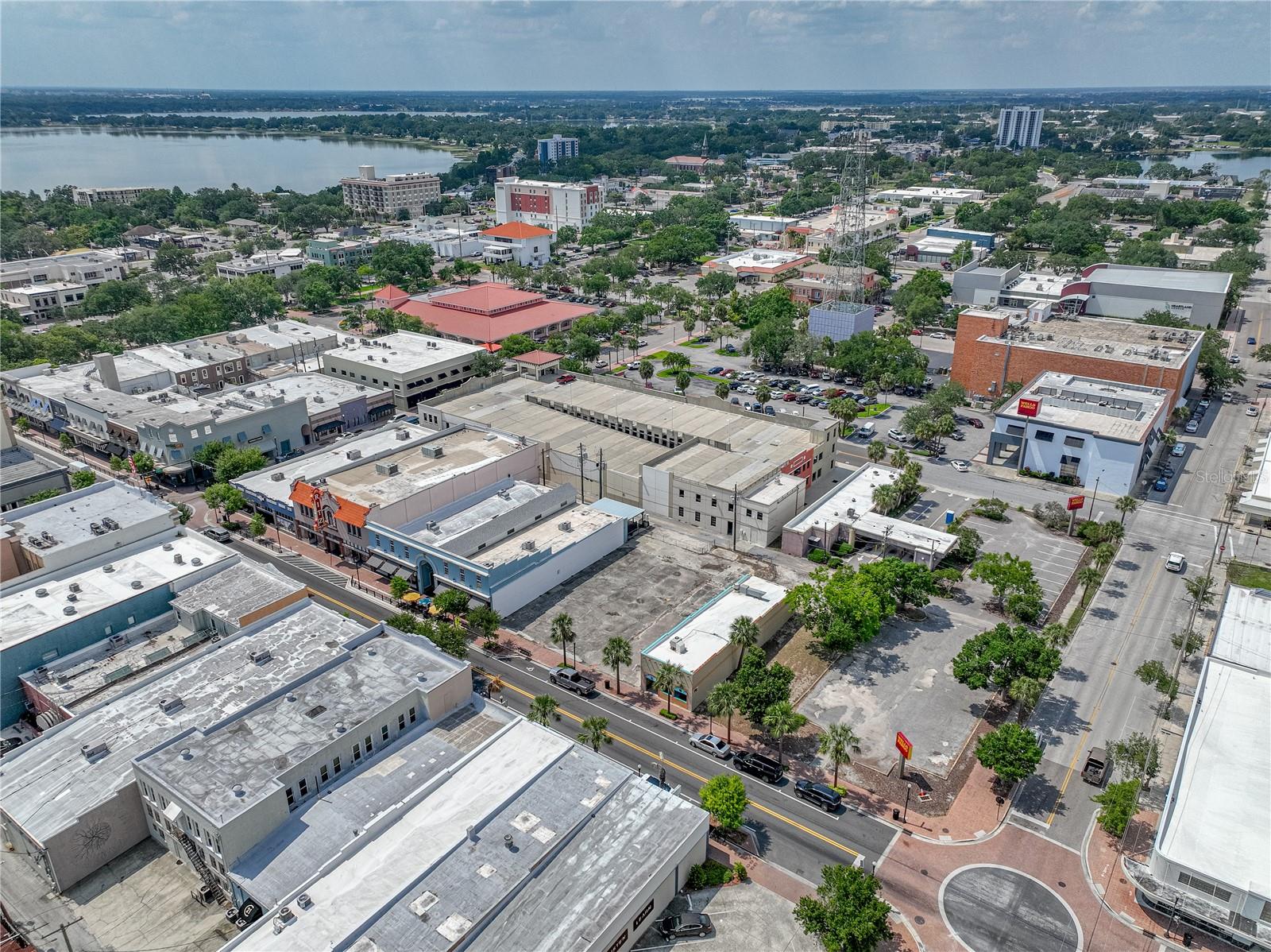 233 W CENTRAL AVE