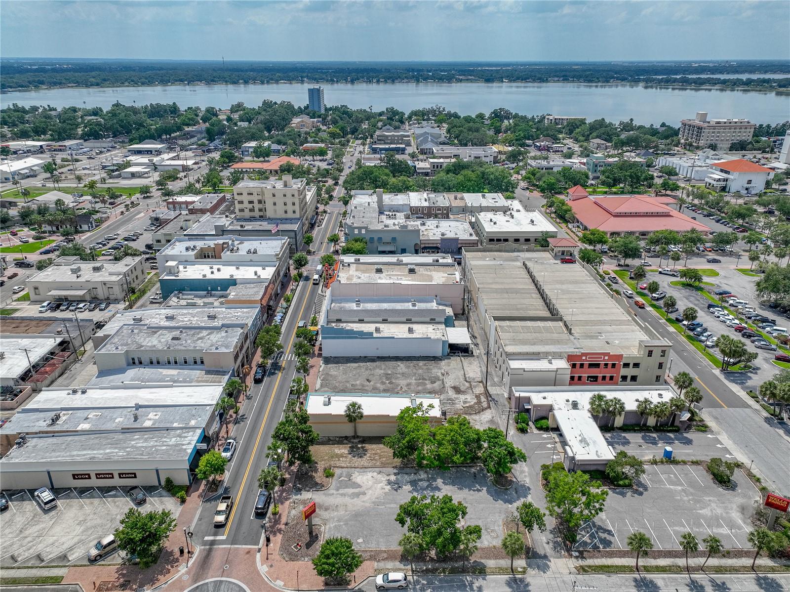 233 W CENTRAL AVE