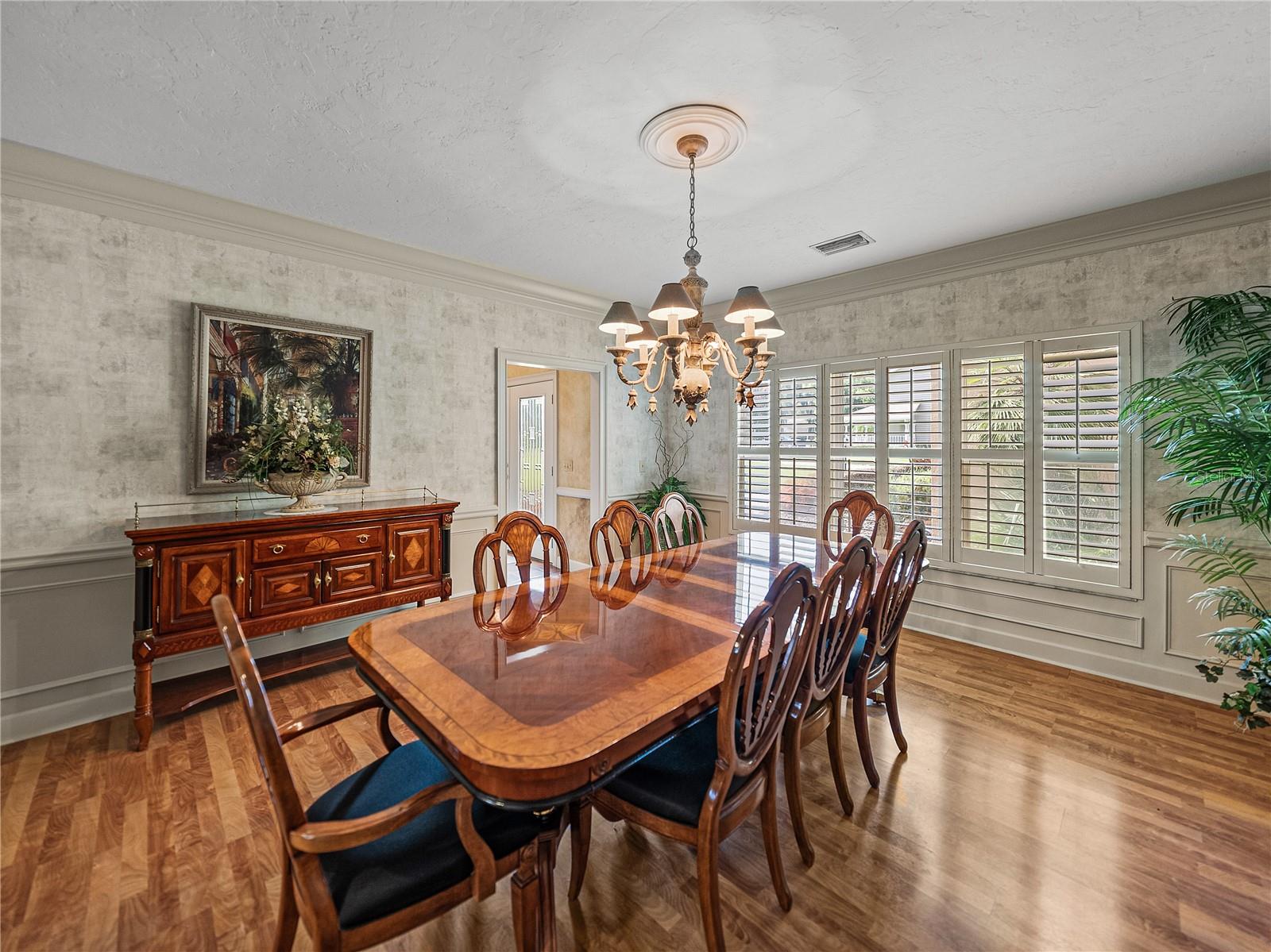 1123 CYPRESS PT W